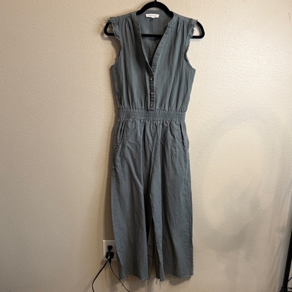 Sleeveless Gray Jumpsuit